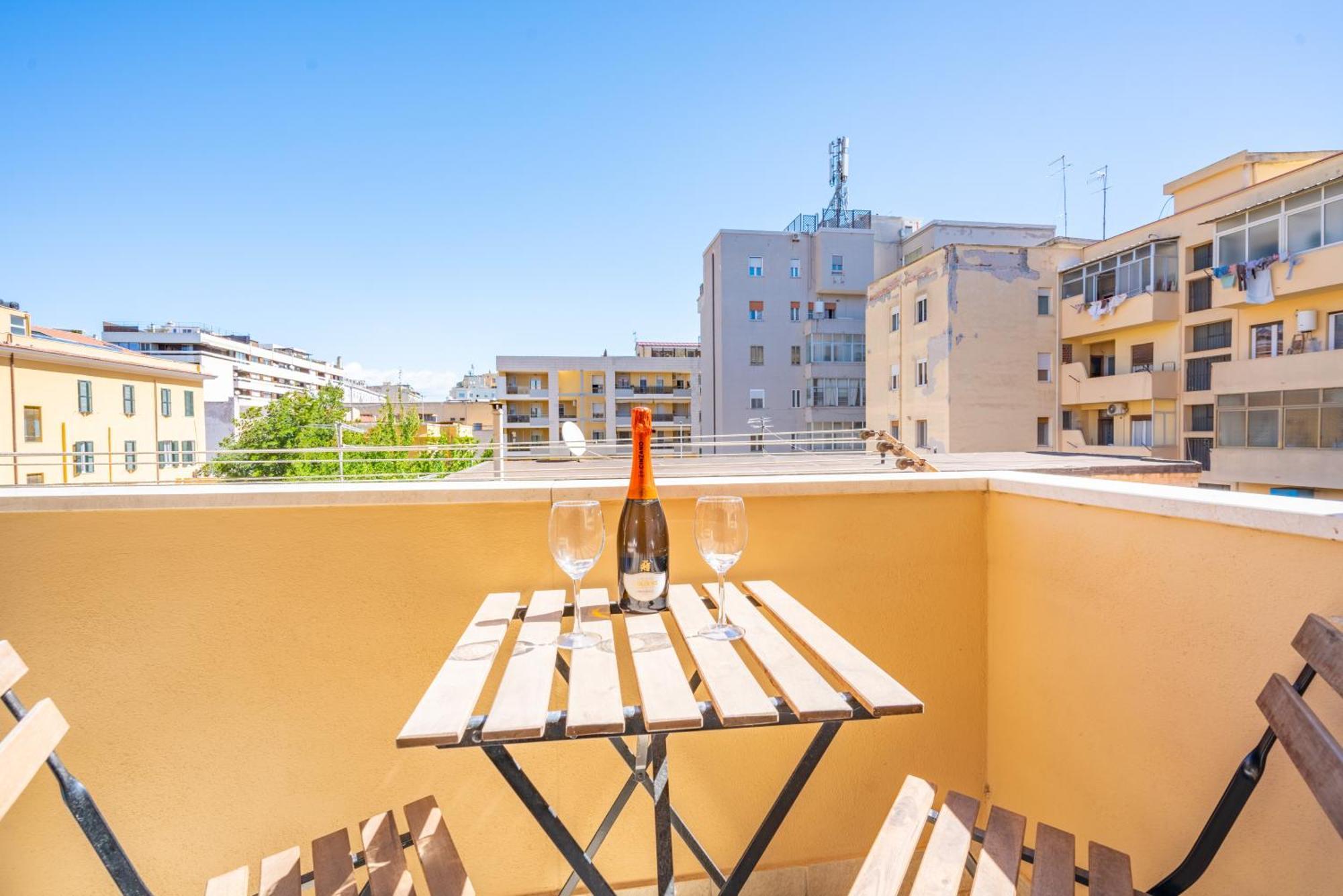Puccini Apt - Centro Citta - Wifi - Ac Cagliari Exterior foto